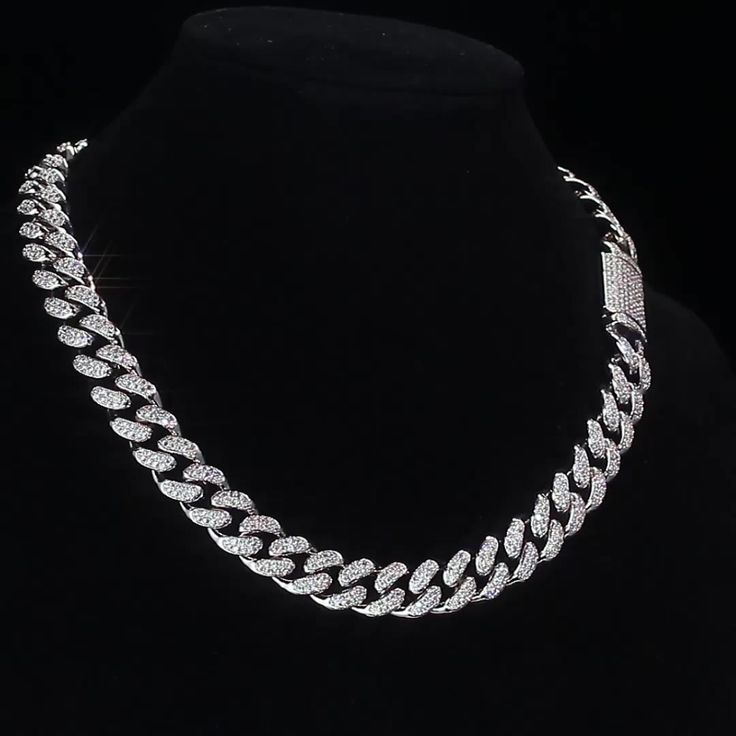 Royal Flair™ 14mm Cuban Link Chain