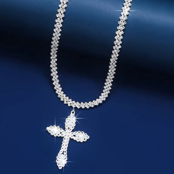 IcedElegance™ Cross Pendant Women – Royal Flair™