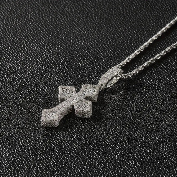 IcedCross™ Pendant – Royal Flair™